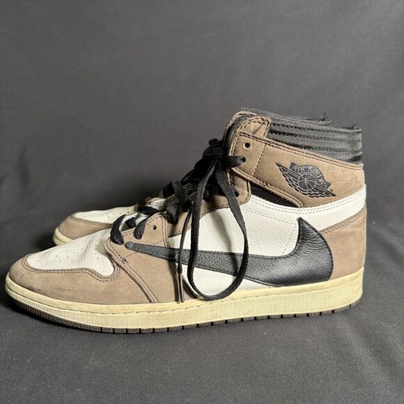 Jordan Air Jordan 1 Retro High OG Travis Scott Mocha & Air Jordan 11 Retro Snea… main image 7